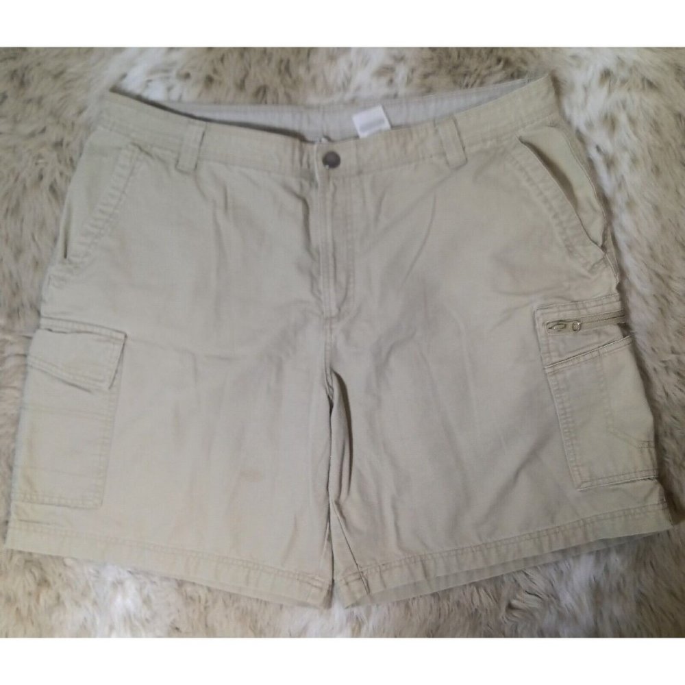Columbia Sportswear Shorts Mens Size 40x8 Khaki Cargo Hiking Fishing 100% Cotton